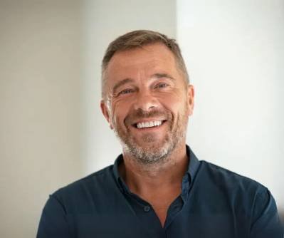 denta-vive-satisfied-smile-happy-user